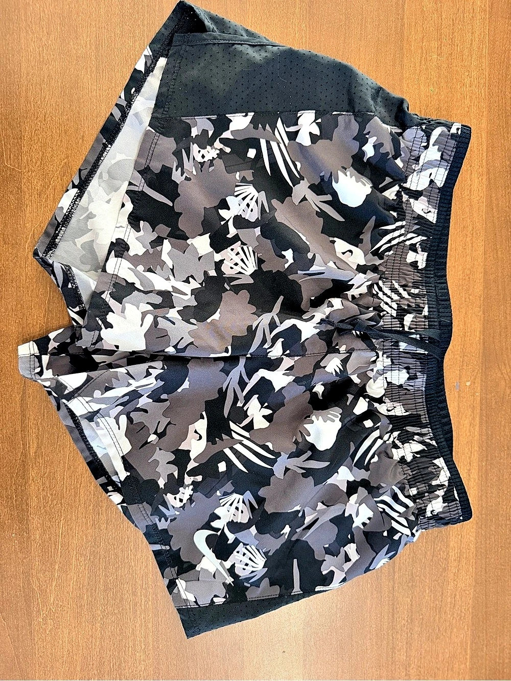 Nike Dri-FIT Camo Training Shorts Womens Black & Gray Athletic Shorts